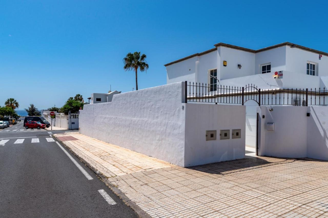 Villa Mannat By Villa Plus Пуерто дел Кармен Екстериор снимка